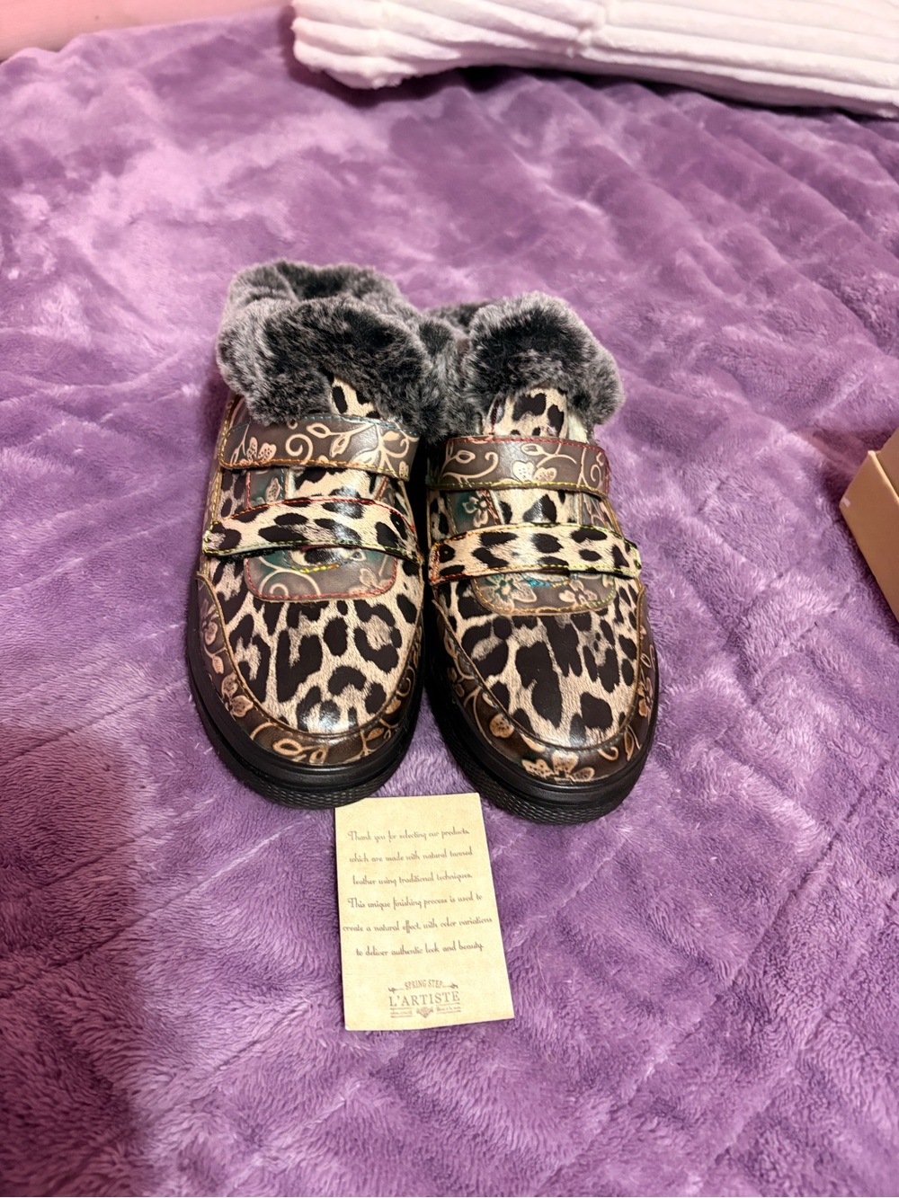 Authentic Women’s L’Artiste Spring Step Grey Leopard Print Shoes